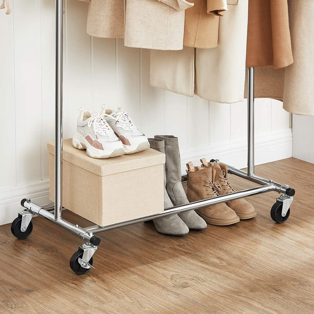 SONGMICS Ruhaállvány gurulós 90kg teherbírású, ezüst – 6. kép
